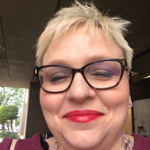 Meet your Posher, Erica